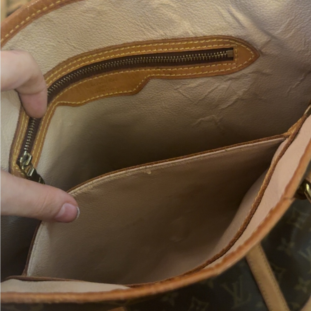 Louis Vuitton Bucket Monogram Shoulder Bag - Picture 12 of 17